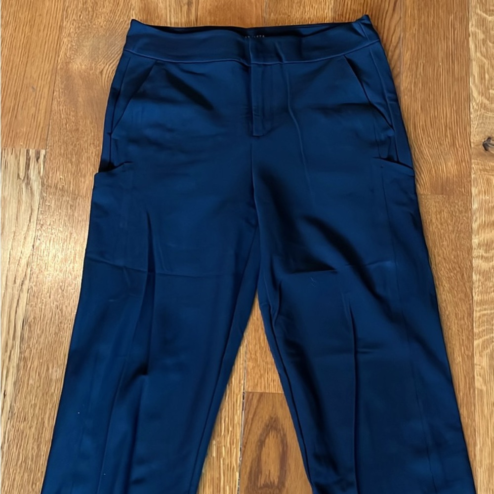 Athleta Stellar cropped black Women's Trousers sz 8